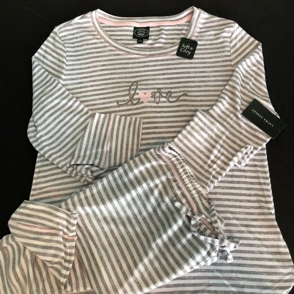 LAURA ASHLEY 2 Pc Valentine "Love" Gray/Pink Pajamas - Picture 2 of 8